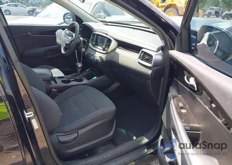 2019 Kia Sorento 2.4L L z USA, uszkodzony, nr VIN 5XYPG4A31KG520537